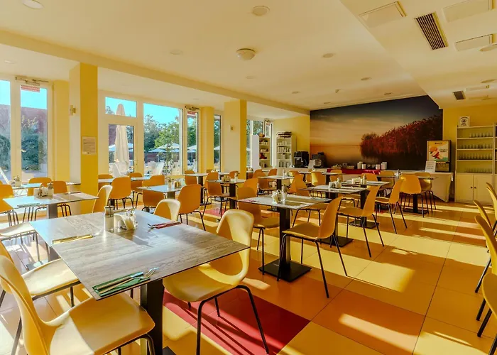 Hotel Colors 3*